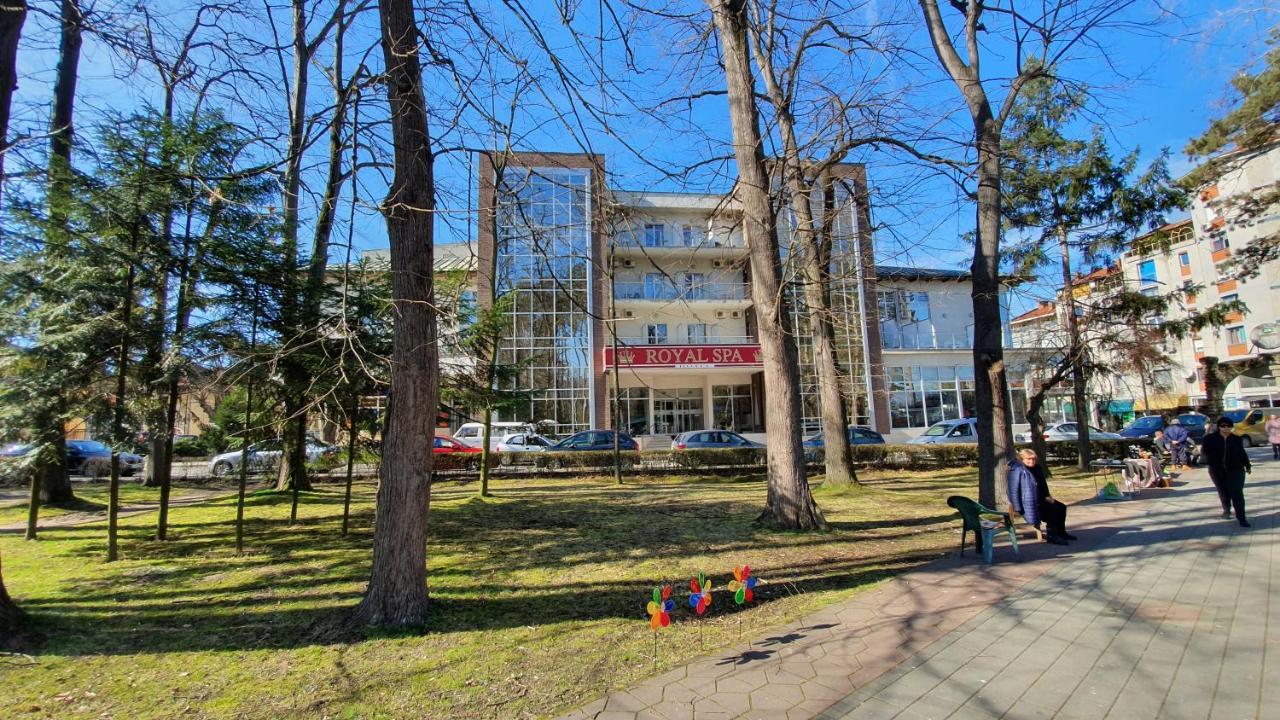 Hotel Royal Spa Баня-Ковиляча Экстерьер фото