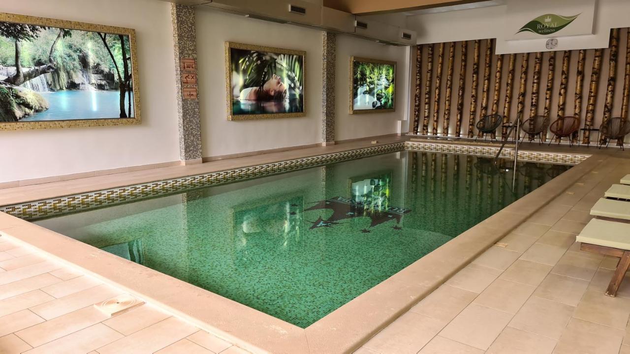 Hotel Royal Spa Баня-Ковиляча Экстерьер фото