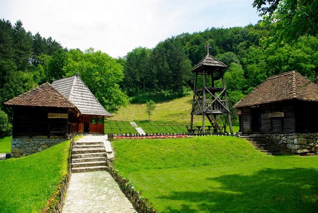 Hotel Royal Spa Баня-Ковиляча Экстерьер фото